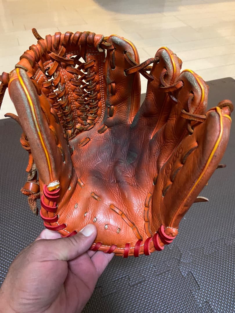 Under Armour 少年軟式グローブ