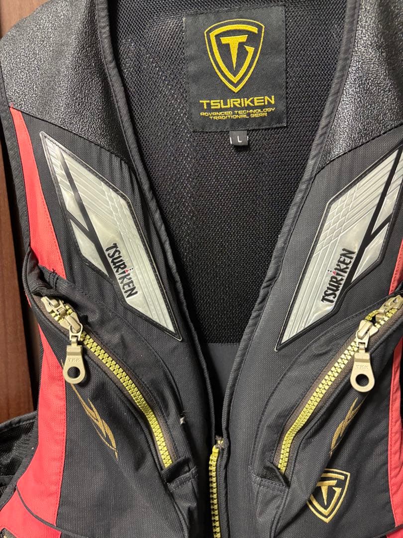 TSURIKEN フィッシングライフジャケット L 黒/赤