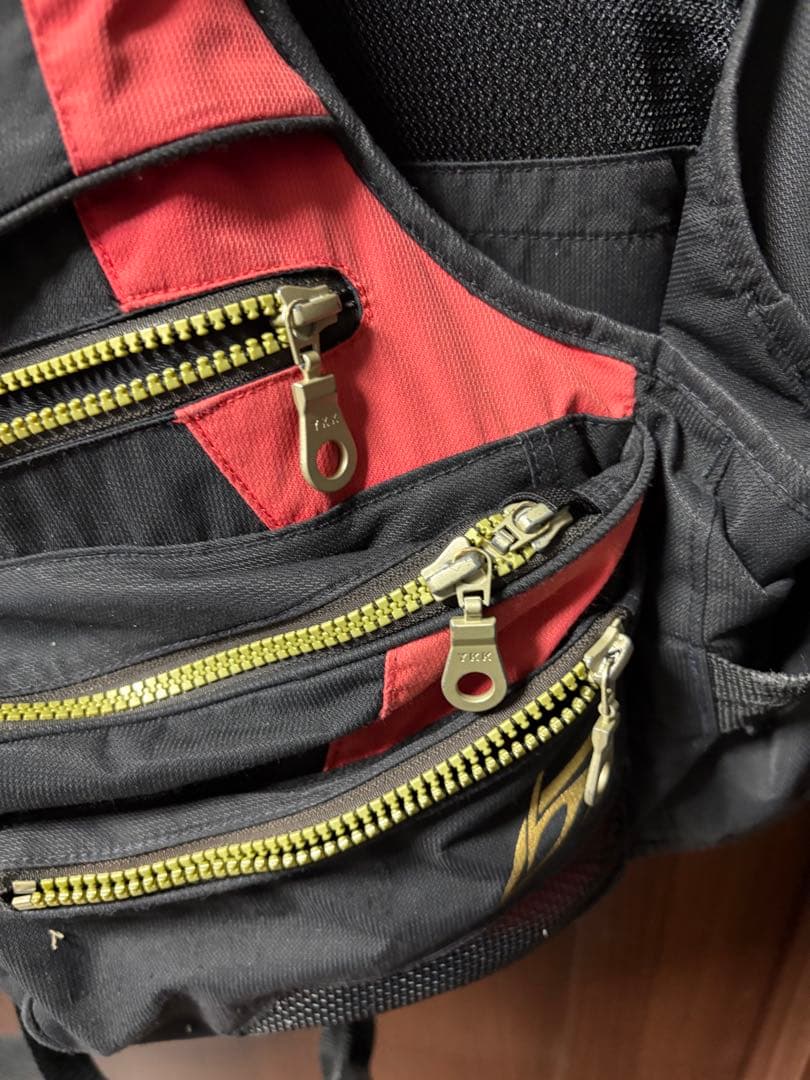 TSURIKEN フィッシングライフジャケット L 黒/赤