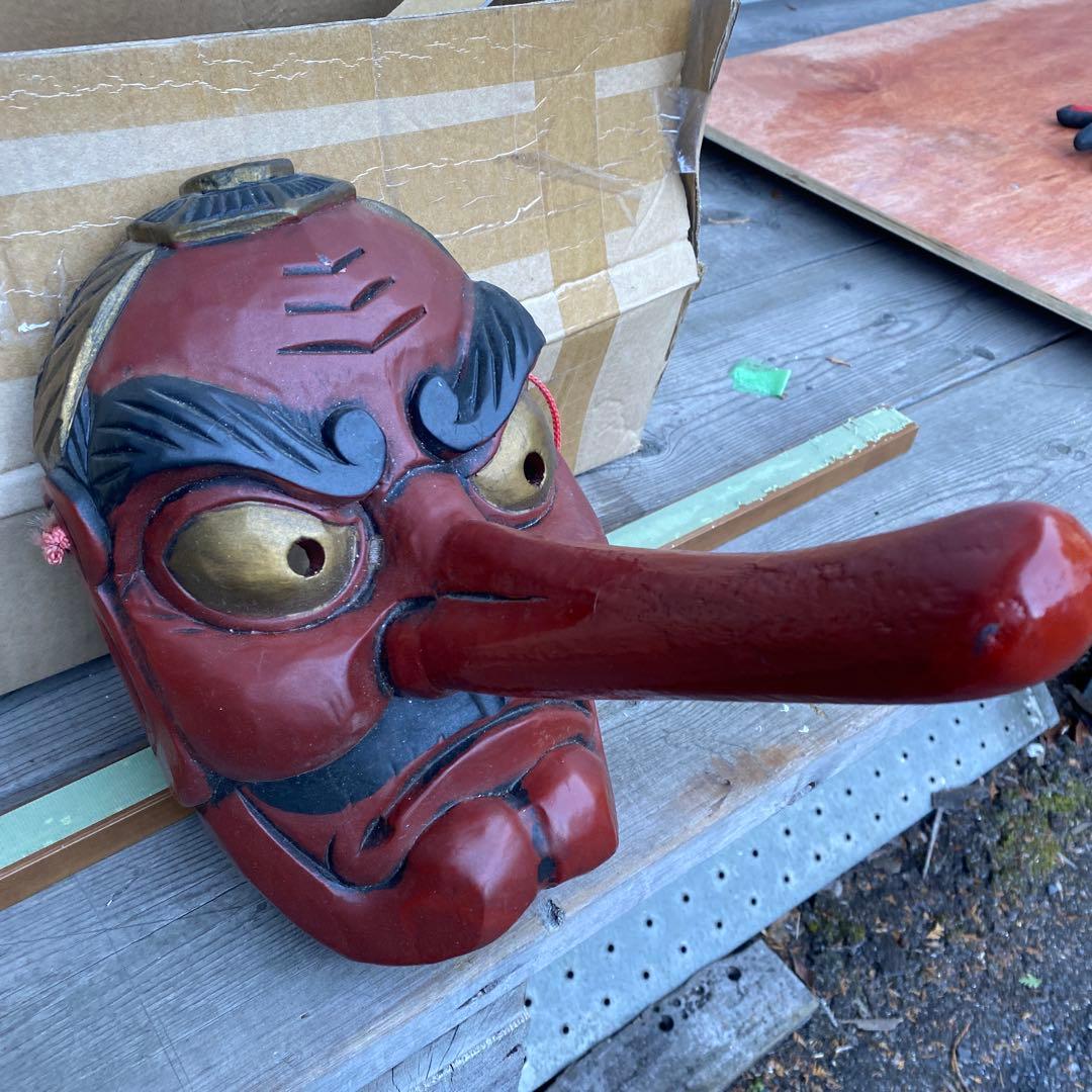 天狗 お面 木彫り　幅20cmＸ奥行30cmＸ高さ29cm