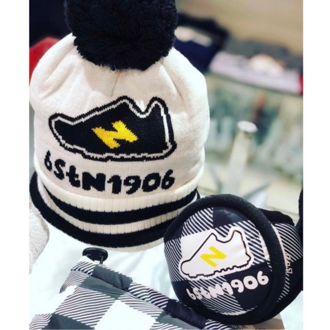 ニューバランスゴルフ　②点　保温防風裏起毛ワンピース　ぽんぽん付きニット帽