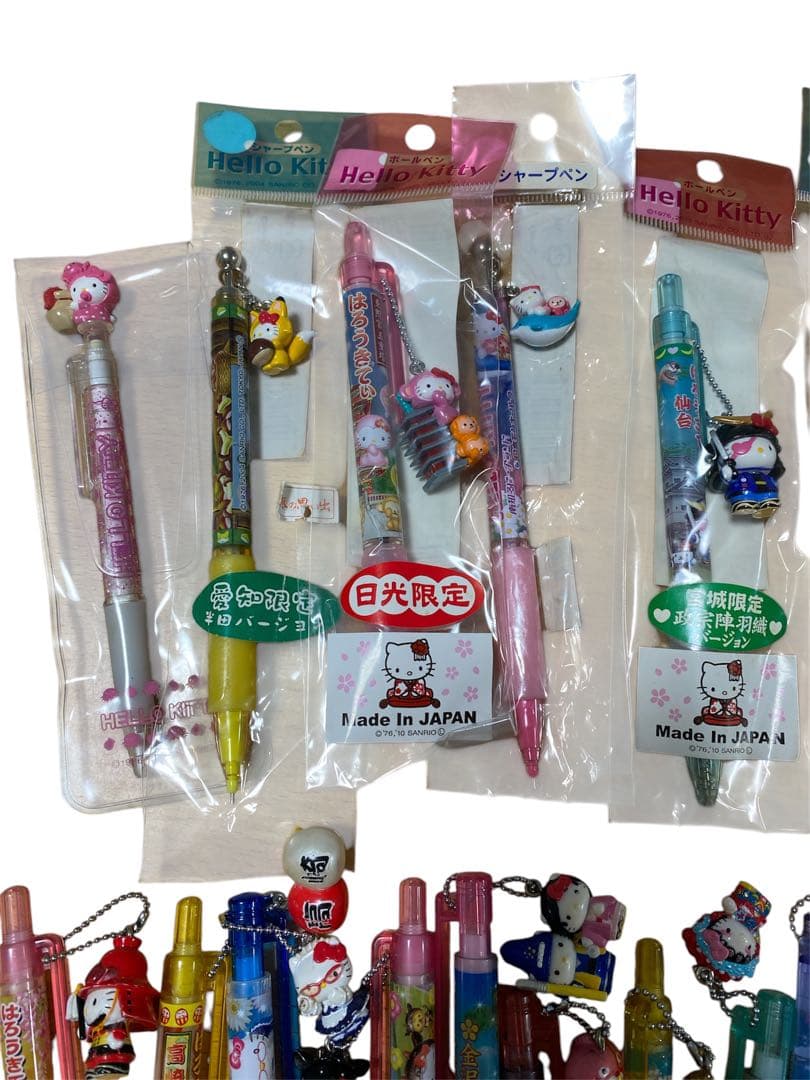 【新品と傷汚れあり】ご当地キティグッズ　合計33点