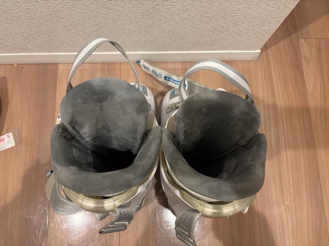 スキー用ブーツ(女性用) ホワイト　美品 HEAD 女性用スキーブーツ ホワイト