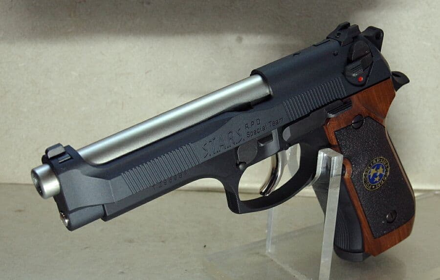 東京マルイ バイオハザード サムライエッジ改クリスレッドフィールド 15周年版