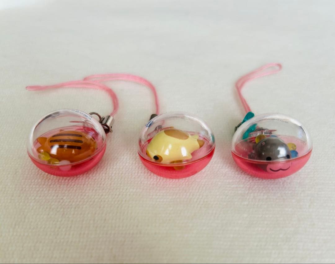 まめゴマ　しゃかしゃかストラップ