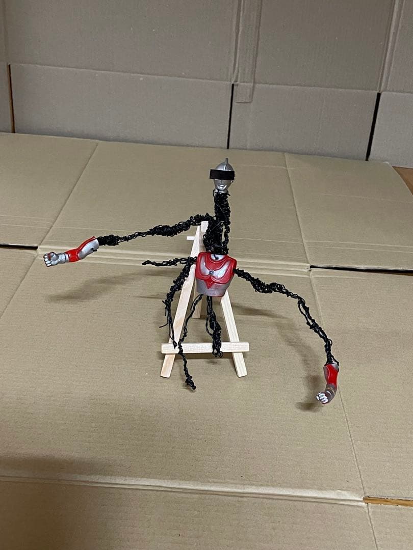 美術品　何かよくわからない　美術品