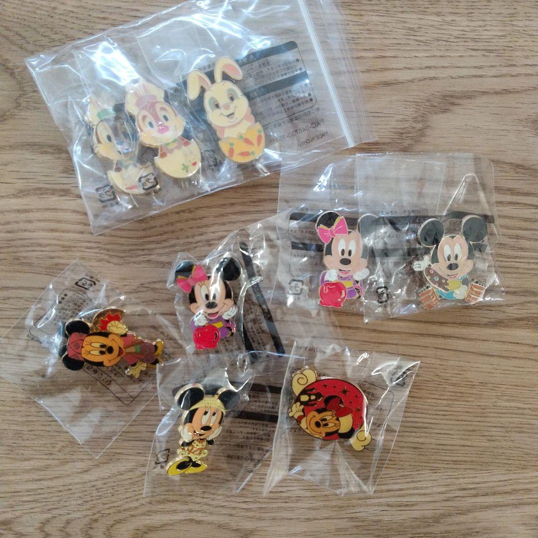 ディズニー ピンバッジ ２３０個