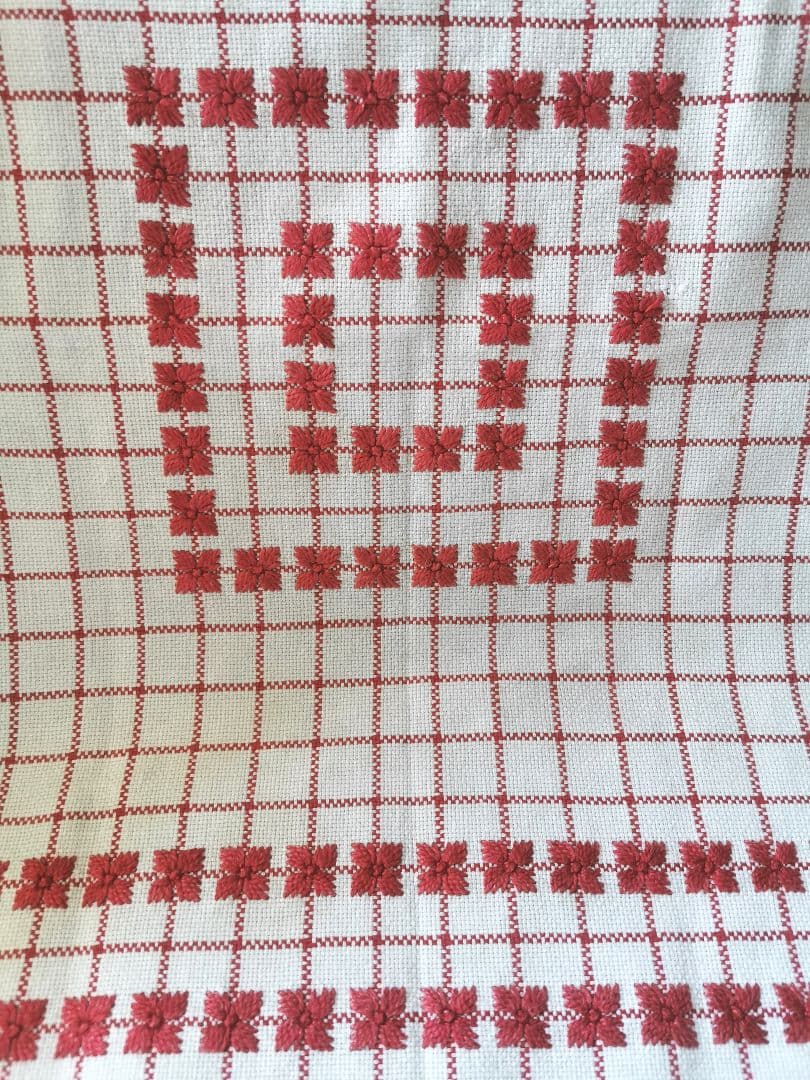 アンティーク フランス アルザス地方 赤糸花刺繍 チェック 大判リネンクロス
