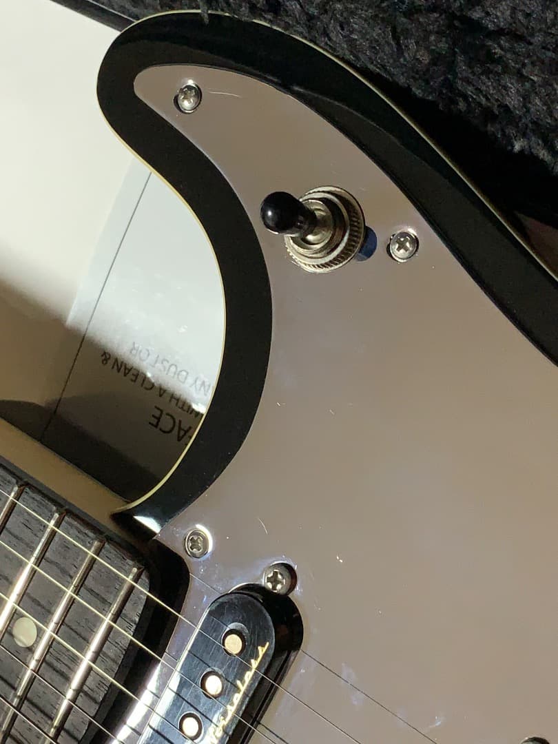 ギター FENDER Tom Morello Stratocaster