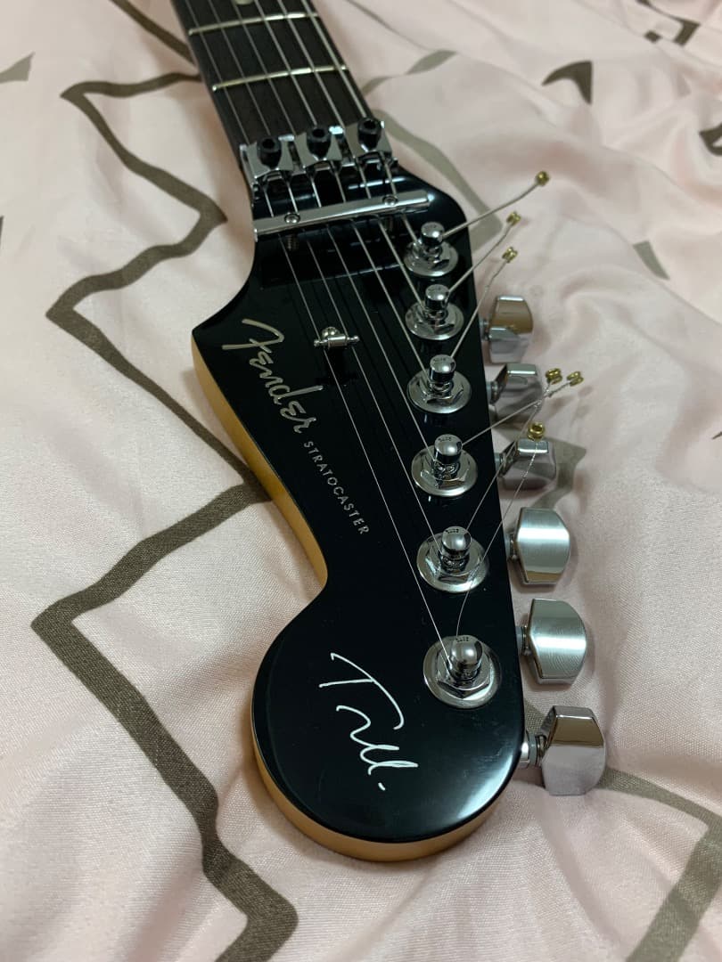 ギター FENDER Tom Morello Stratocaster