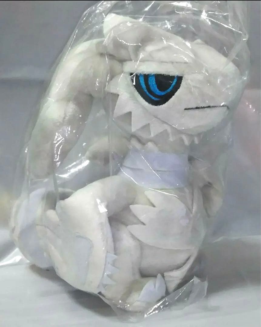 ポケモン　ぬいぐるみ レシラム　ポケモンドールズ　202307100075