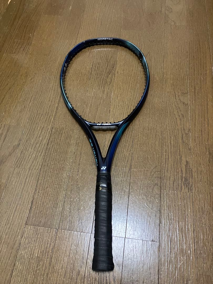 YONEX テニスラケット　イーゾーン 100インチ 300g G3