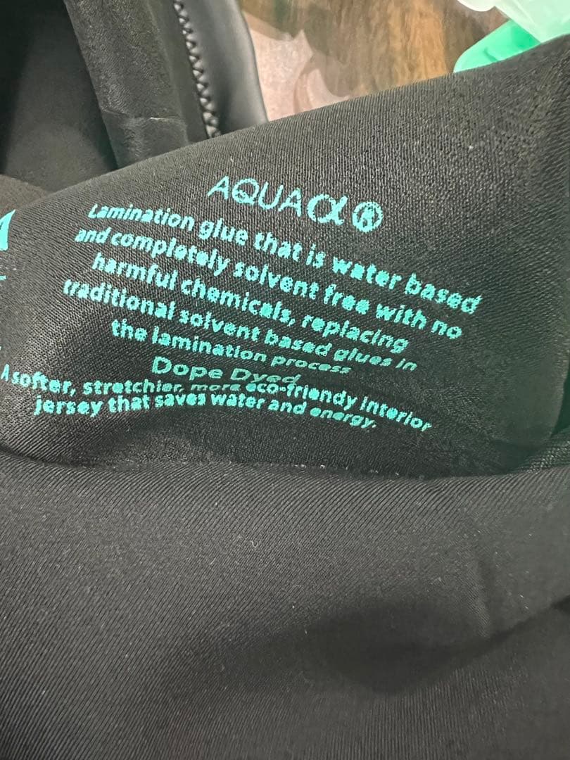 【試着のみ美品】VISSLA セブンシーズ 2-2mm スプリング M ヴィスラ