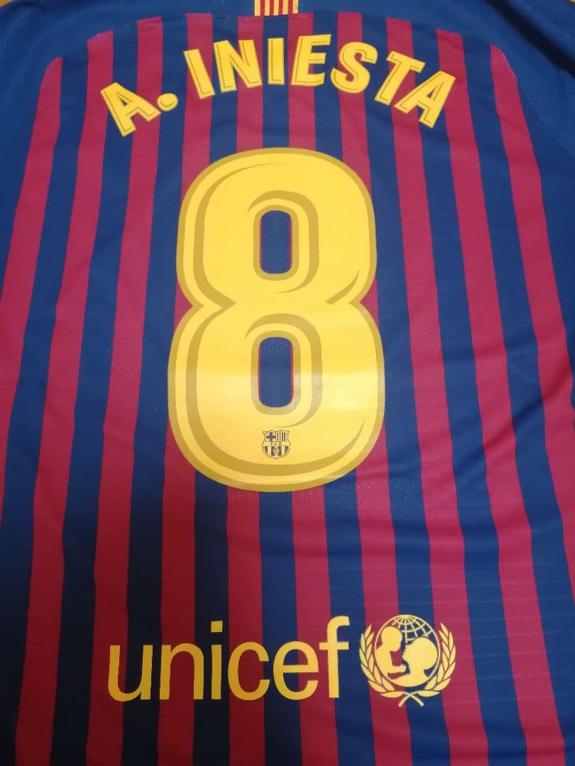 【オーセン/正規品】バルセロナ　イニエスタ　ユニフォーム