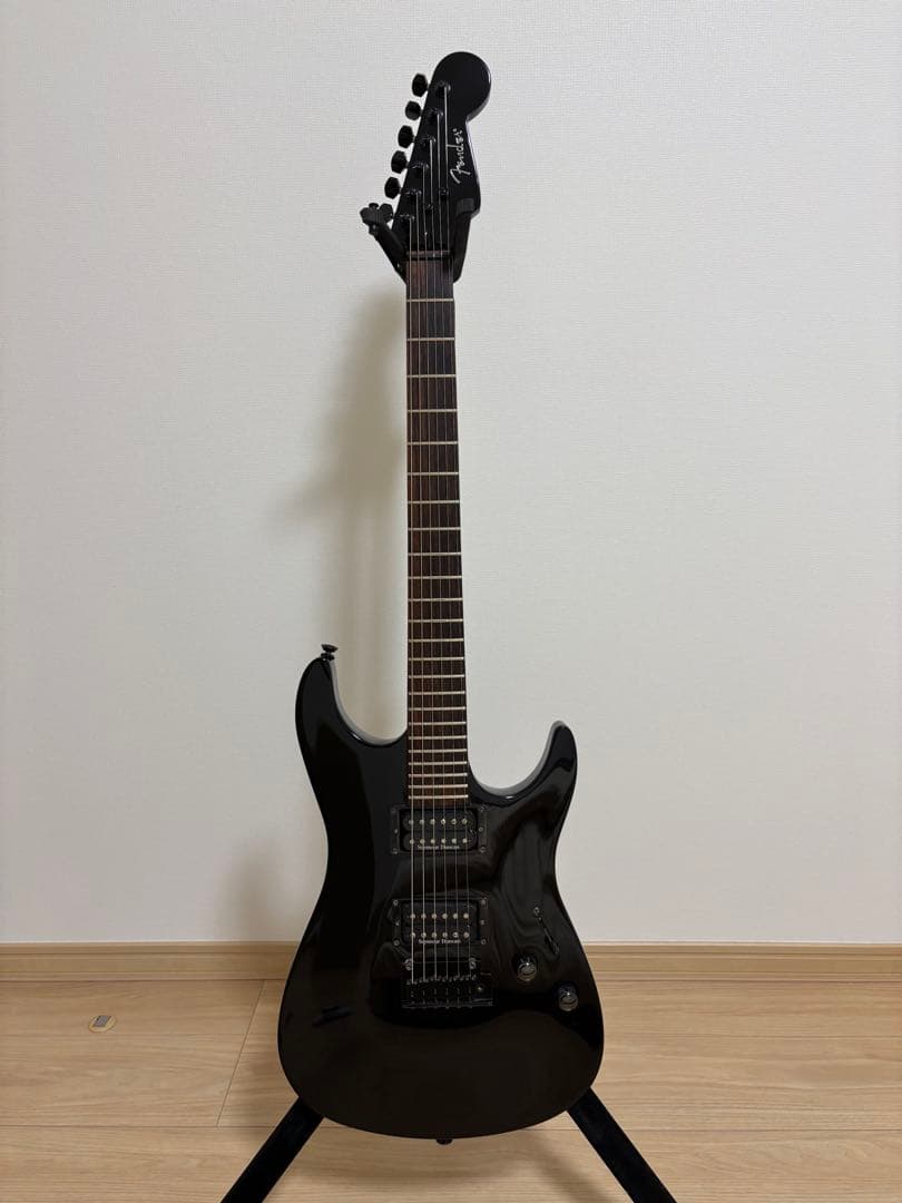 Fender Showmaster Black Out HH フェンダー