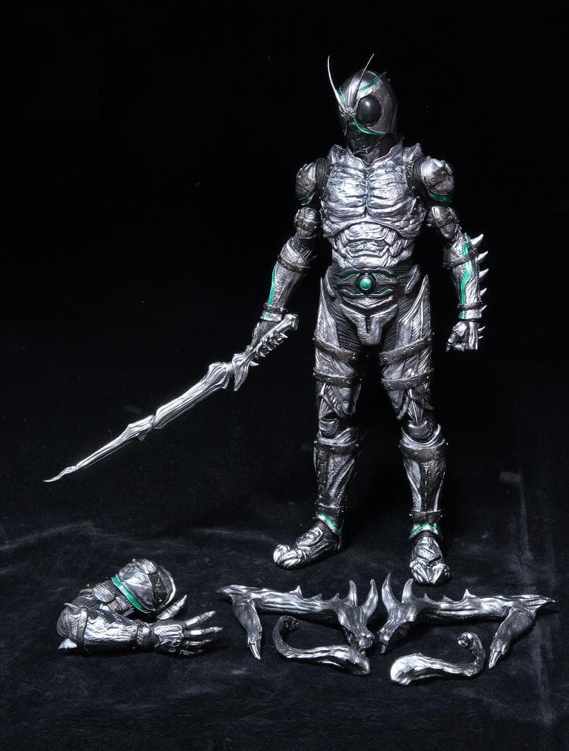 1/6 仮面ライダー Shadow Moon（未組み立て未塗装） ガレージキット