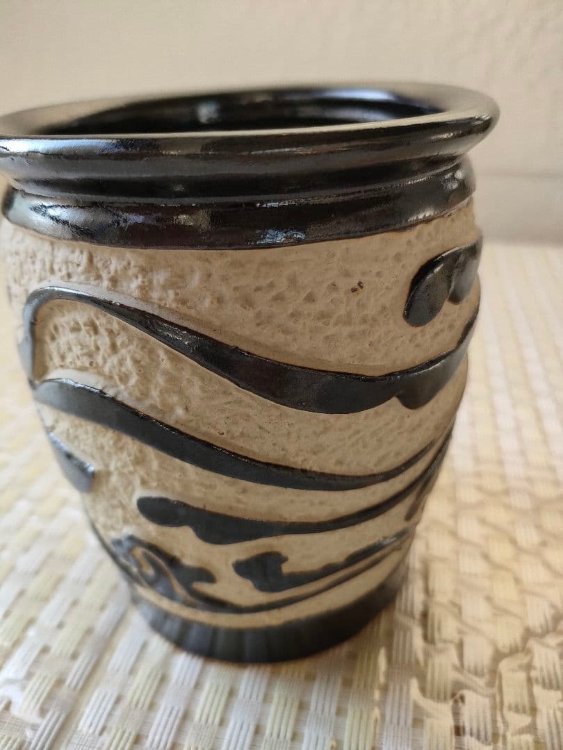 ●中国 陶器 壺 敦煌 天女 飛天 文様 工芸品 骨董 美術品アンティーク ツボ