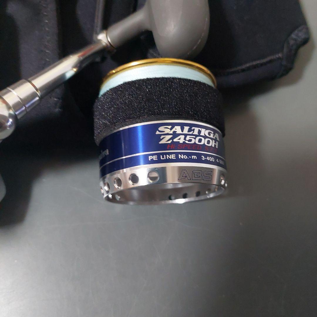 Daiwa Saltiga Z4500 スピニングリール