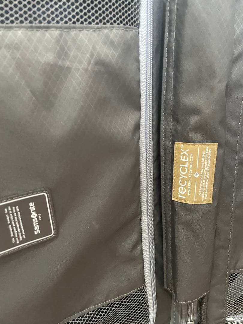 お値引きいたします。 サムソナイト　スピナー55 シルバーグレー軽量