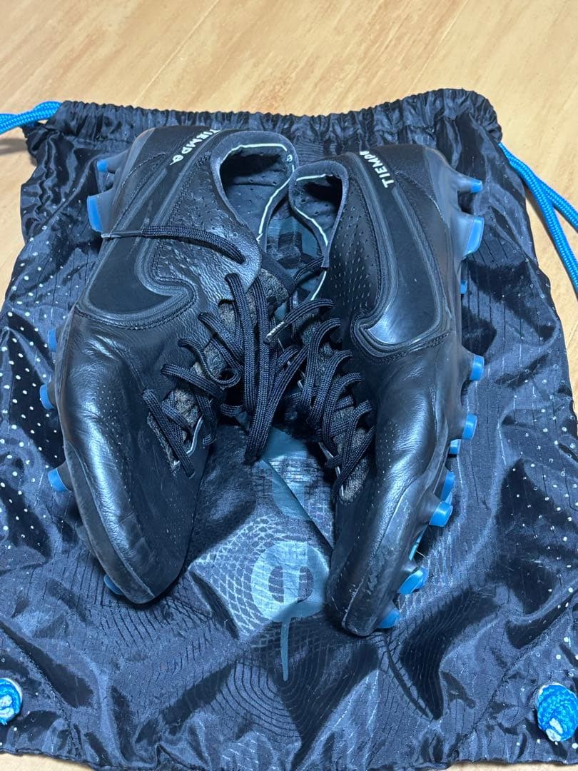 NIKEティエンポFGソール26cmインソールなしシューズケース付き