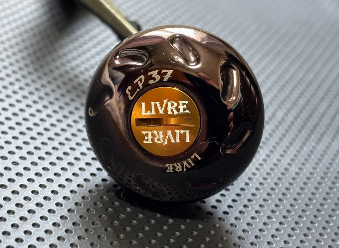 限定LIVRE モノアーム56 ノブ 黒軸 コッパーG シマノ