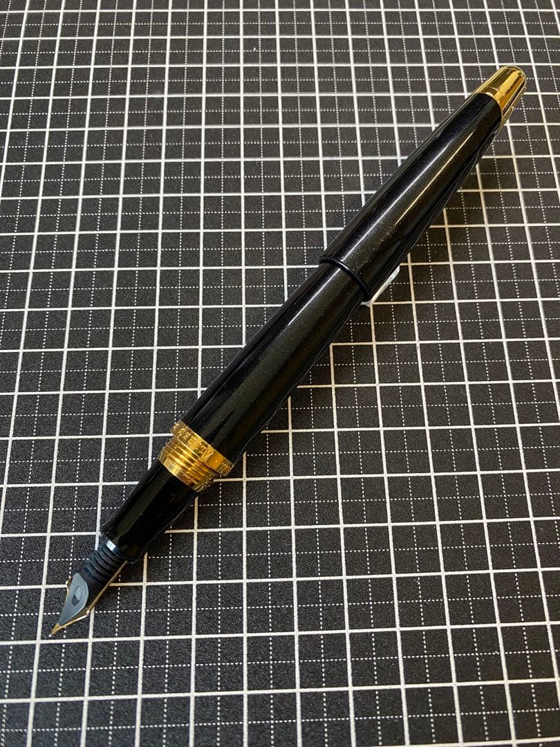 A.D.Dunhill 万年筆　字幅F