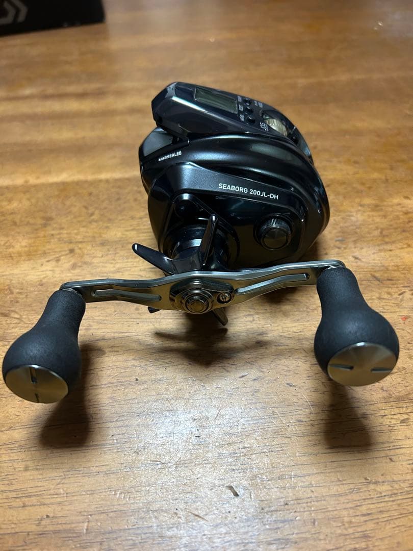 ダイワ(DAIWA)　22シーボーグ200JL DH 左ハンドル