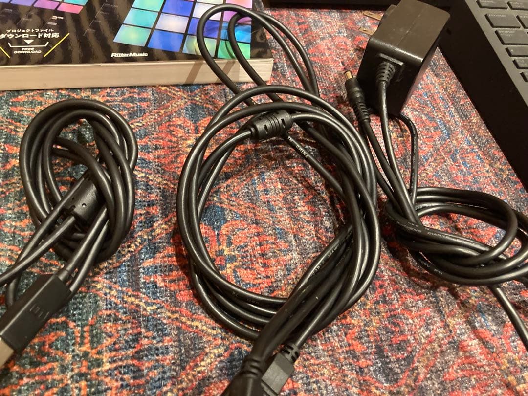 Native Instruments MASCHINE MK3 + キーボード！