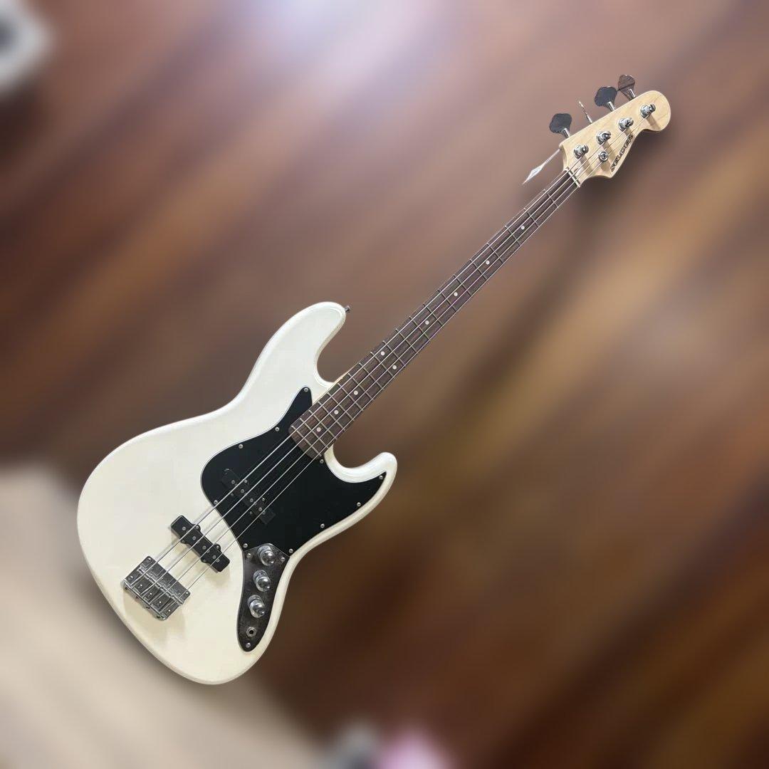 SELDER JB-30 WH ジャズベース ホワイト 動作確認済み 中古良品