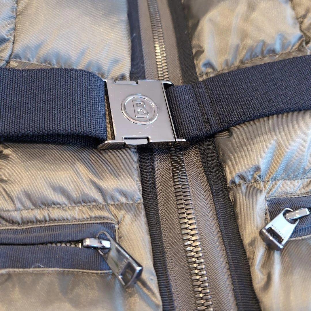 BOGNER　ダウンスキージャケット　スキーウェア　レディース 　カーキ　M