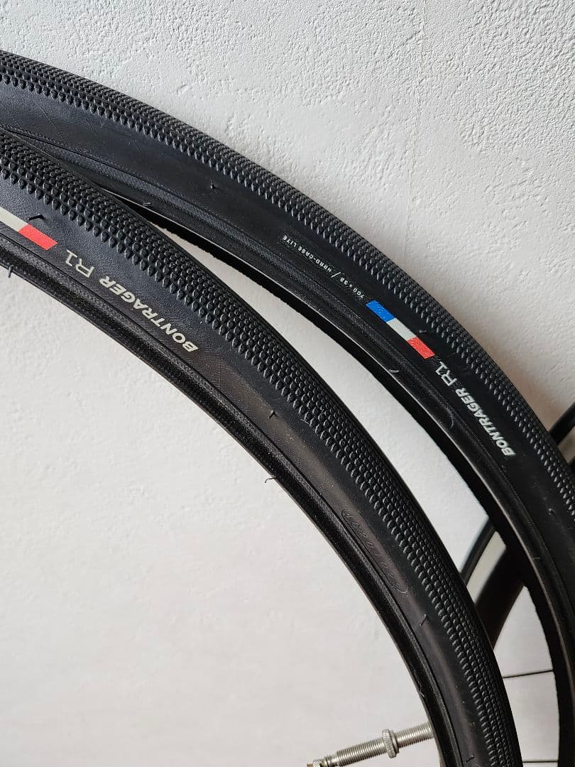 Bontrager アルミホイール AFFINITY TLR、美品タイヤセット