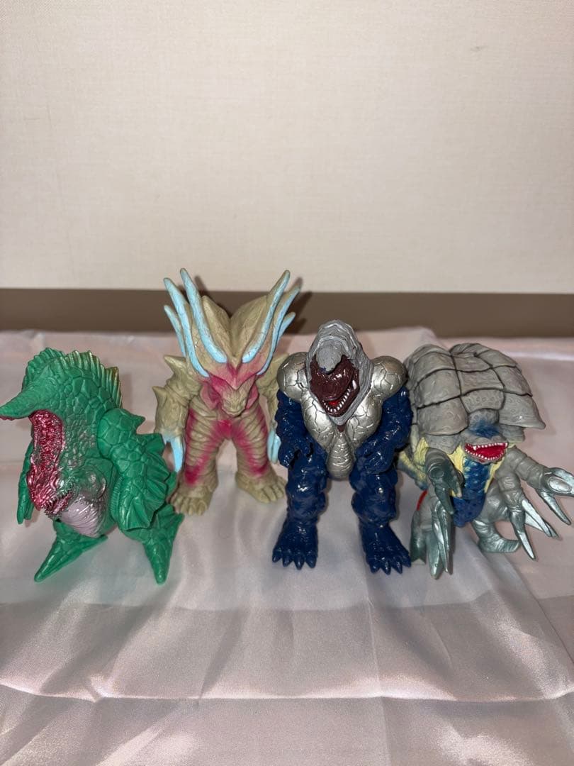 ウルトラマンティガ 怪獣ソフビセット 一部タグあり