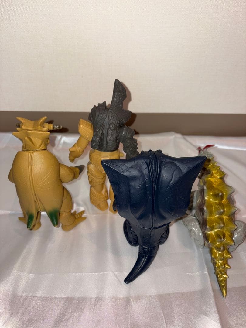 ウルトラマンティガ 怪獣ソフビセット 一部タグあり