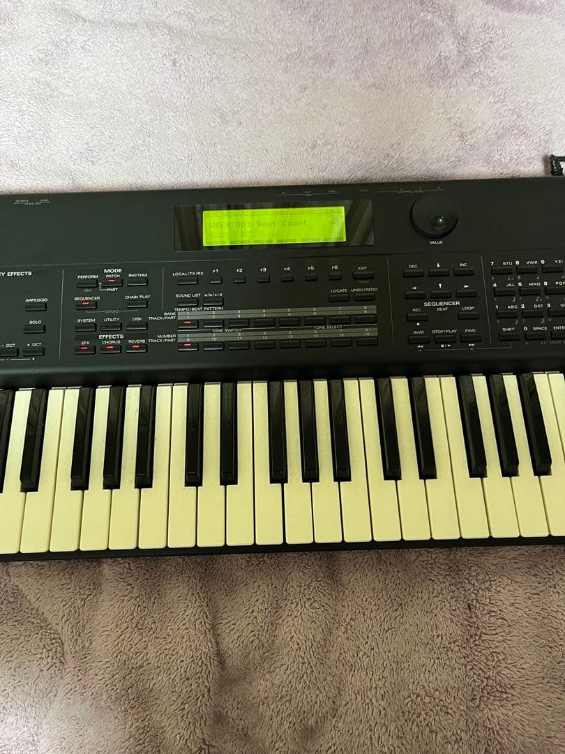 Y*A様 破損あり中古Roland ローランド XP-60 シンセサイザー キー