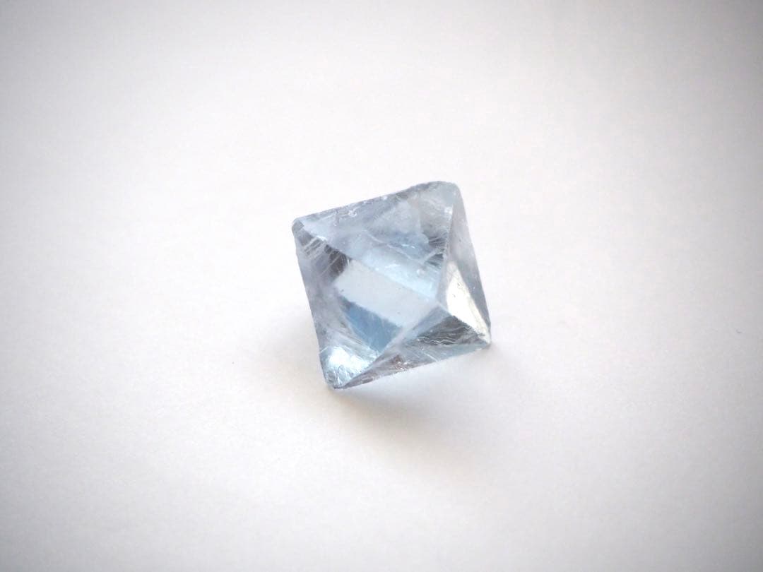 フローライト　八面体　イリノイ産　蛍石　天然石　原石　鉱物標本　鉱石 【C1】