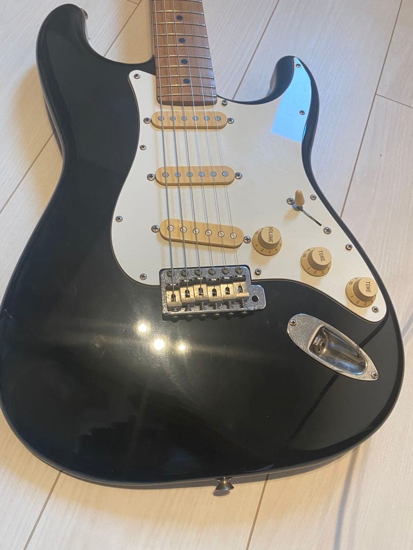 Fendee japan ストラトキャスター