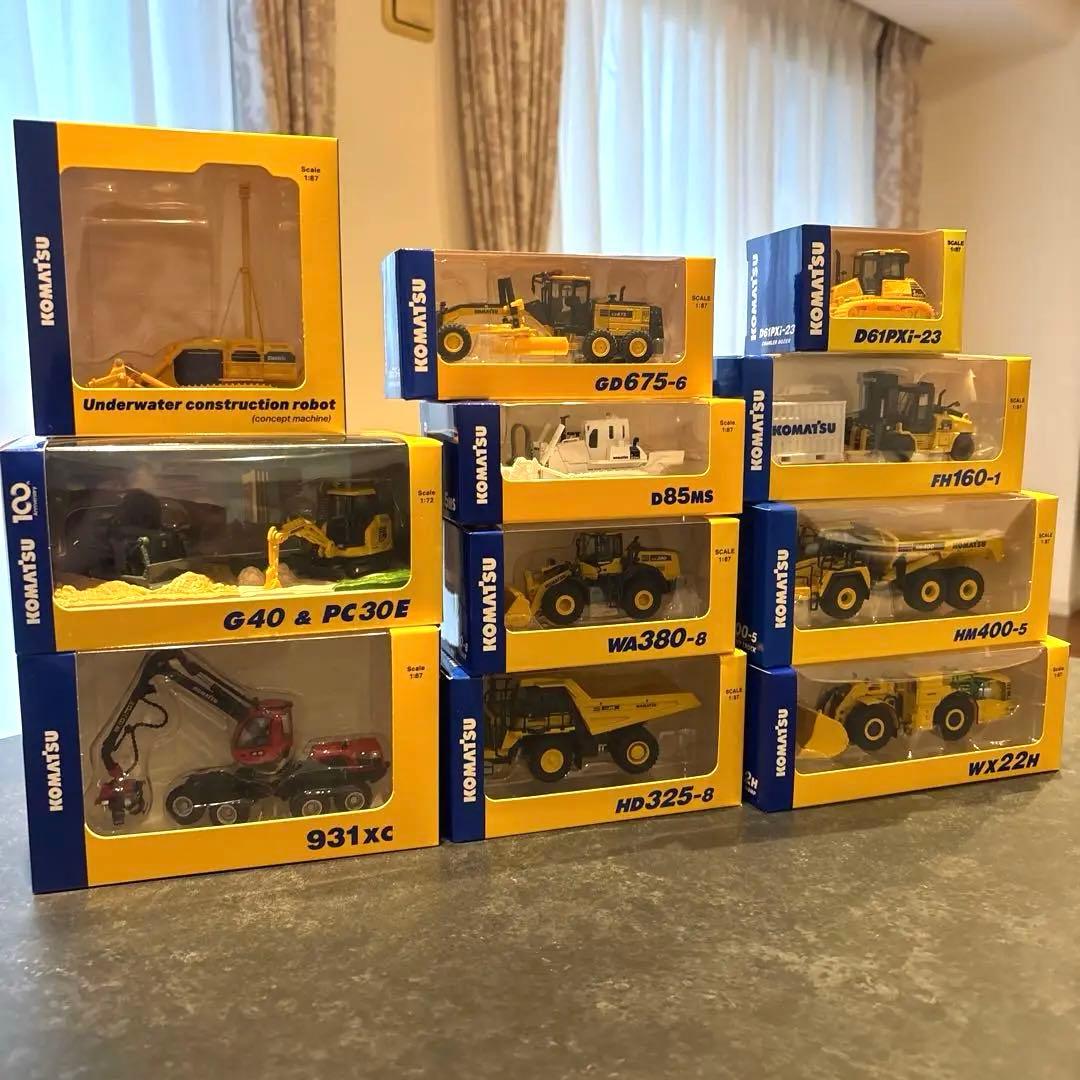 専用いっちゃん　コマツ 模型 11点（非売品株主優待）ミニチュア 建機