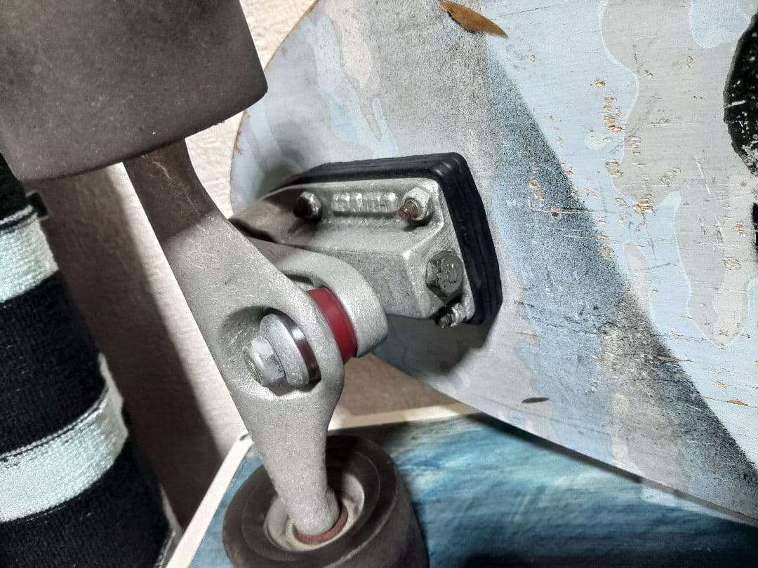 中古　Carver スケートボード　サーフィン　スケボー　波乗り