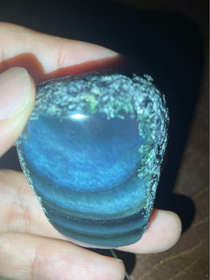 研磨品　十勝石玲瓏　ブルー、グリーンベースレインボーオブシディアン