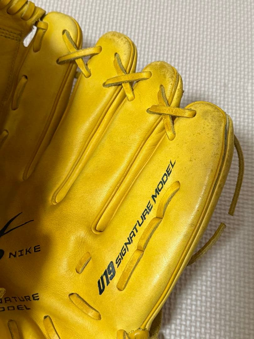 【軟式・右投げ】NIKE 上原浩治モデル 投手用グローブ＆ボール3個セット