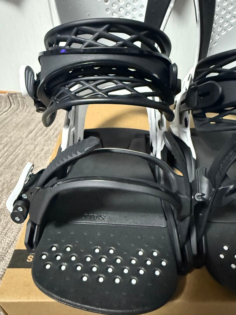 25-26 SALOMON HOLOGRAM ビンディング M