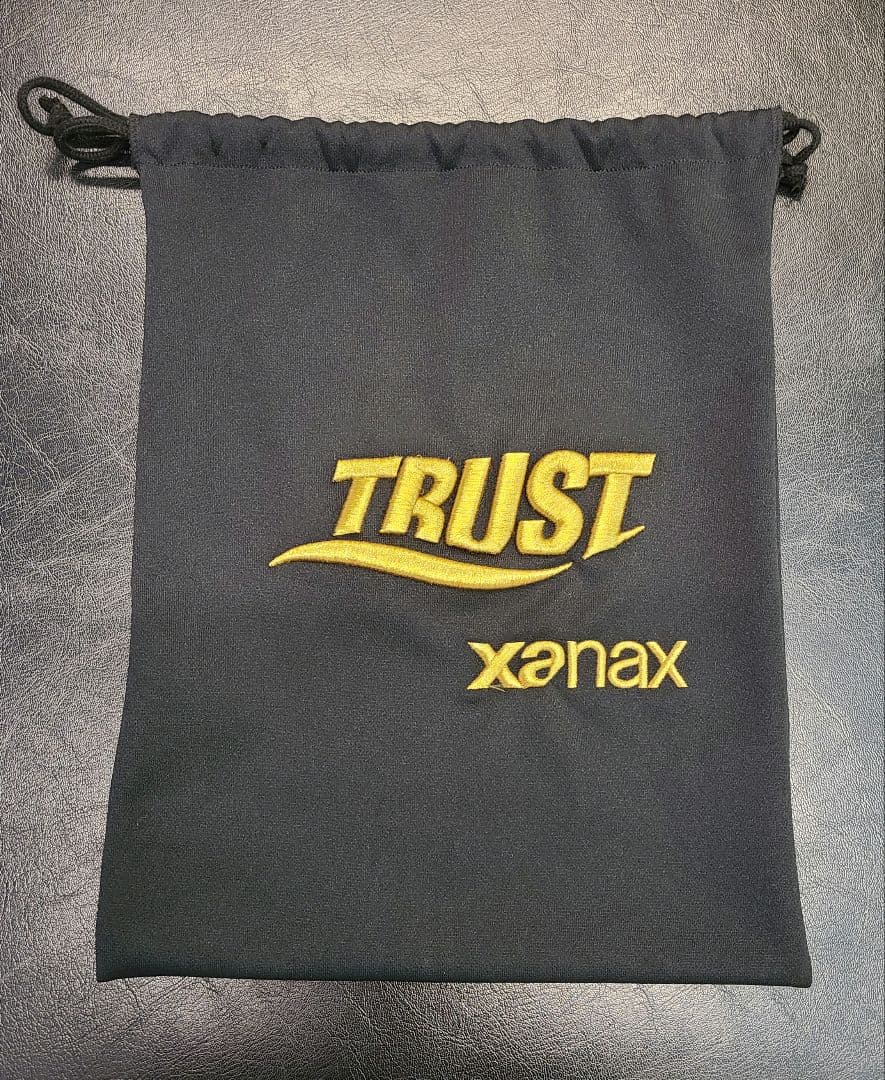 xanax TRUST 軟式グローブ ベージュ 収納袋付き　外野手　右投用