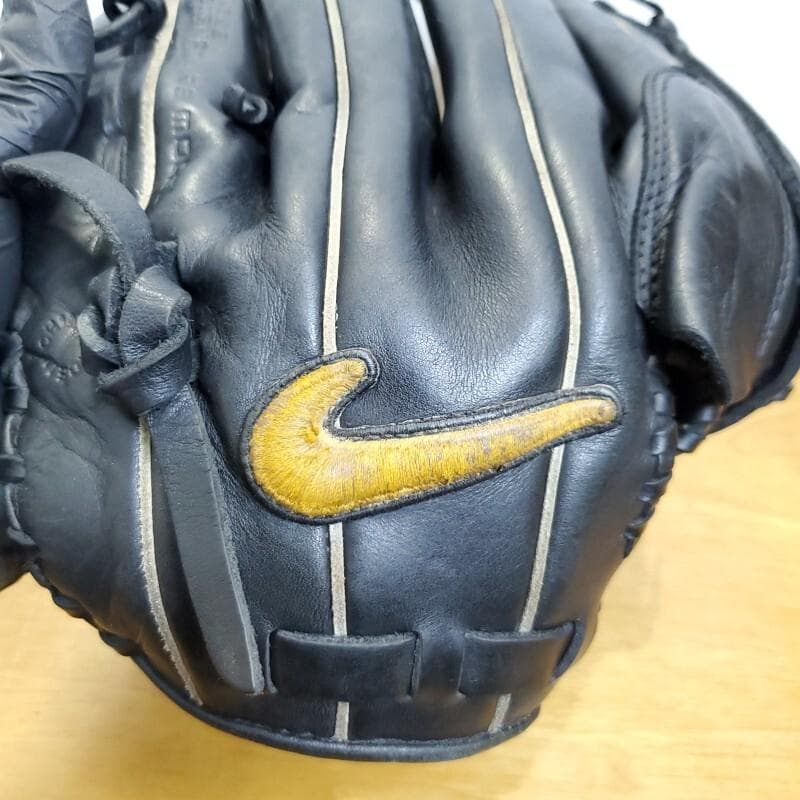 NIKE ナイキ ダルビッシュ有モデル 廃盤品 激レア 投手用 軟式グローブ