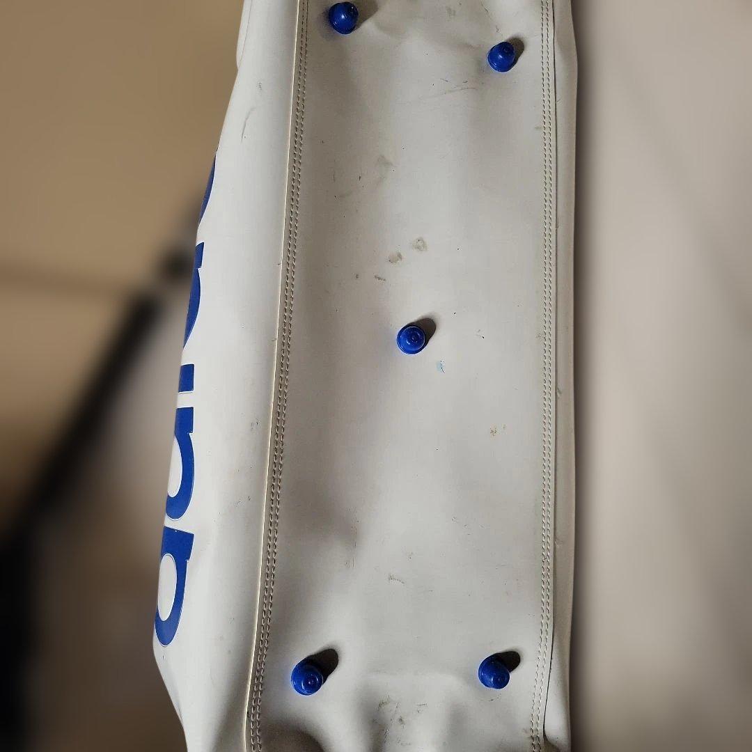 adidas エナメルボストン