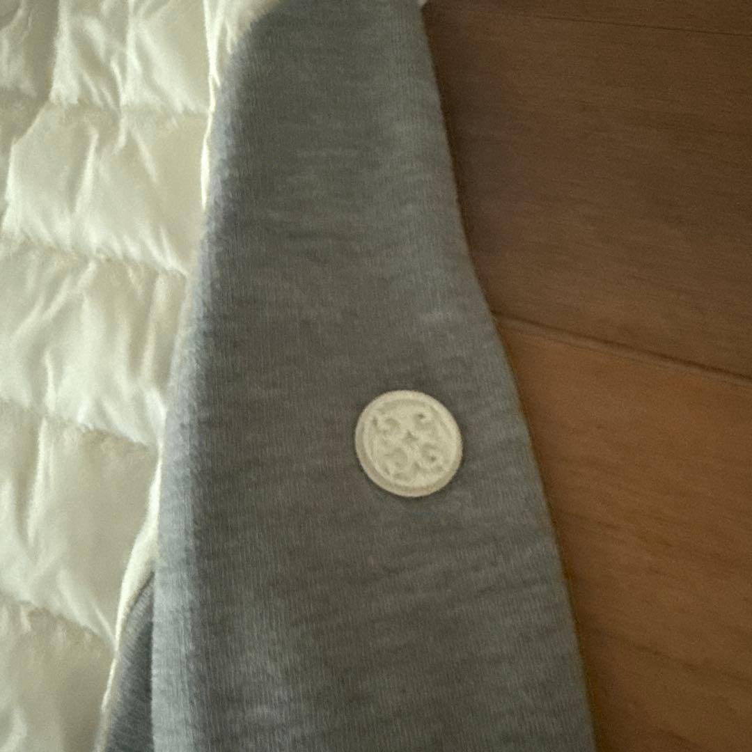 ジーフォア　ホワイト・グレー ダウンジャケット