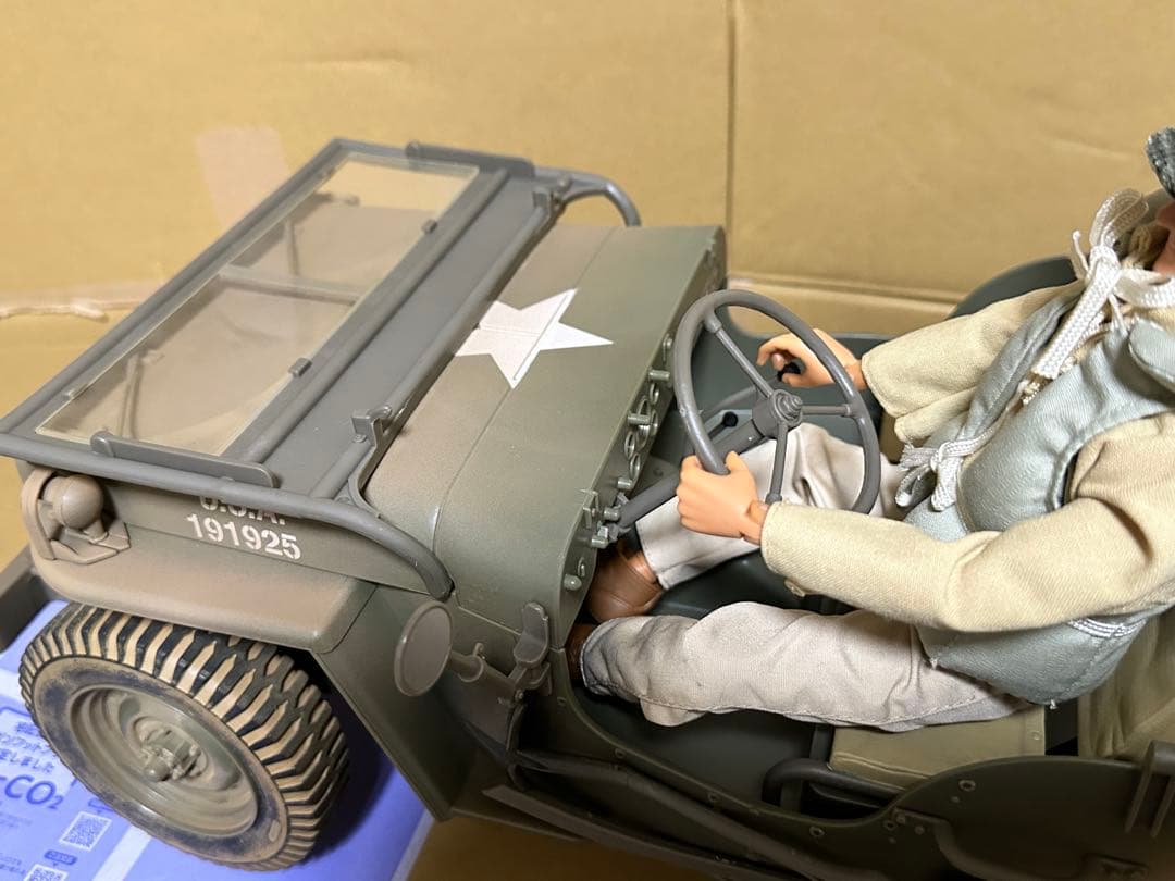 WILLYS JEEP 1/6サイズ　ジープ　フィギュア付き