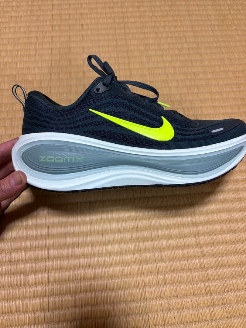 NIKE ボメロプラス