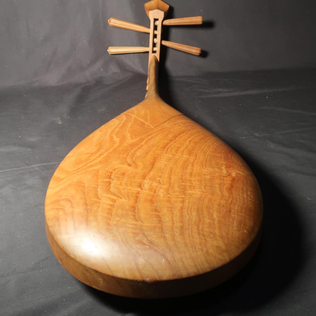 筑前琵琶 四弦五柱 半月細工 撥付き 和楽器