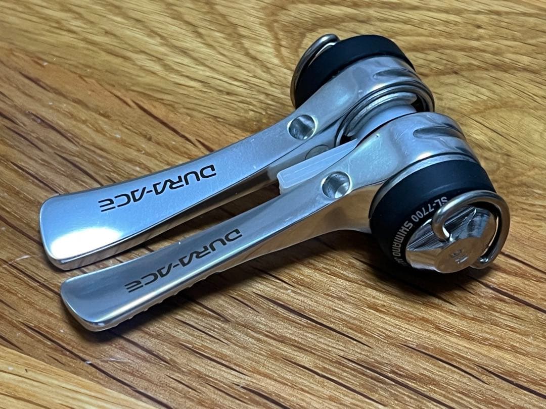 DURA-ACE SL-7700 シフター