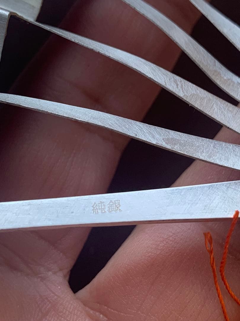 銀製　金箔 純銀製装飾の扇子 梅と松のデザイン 約99g 秀光作